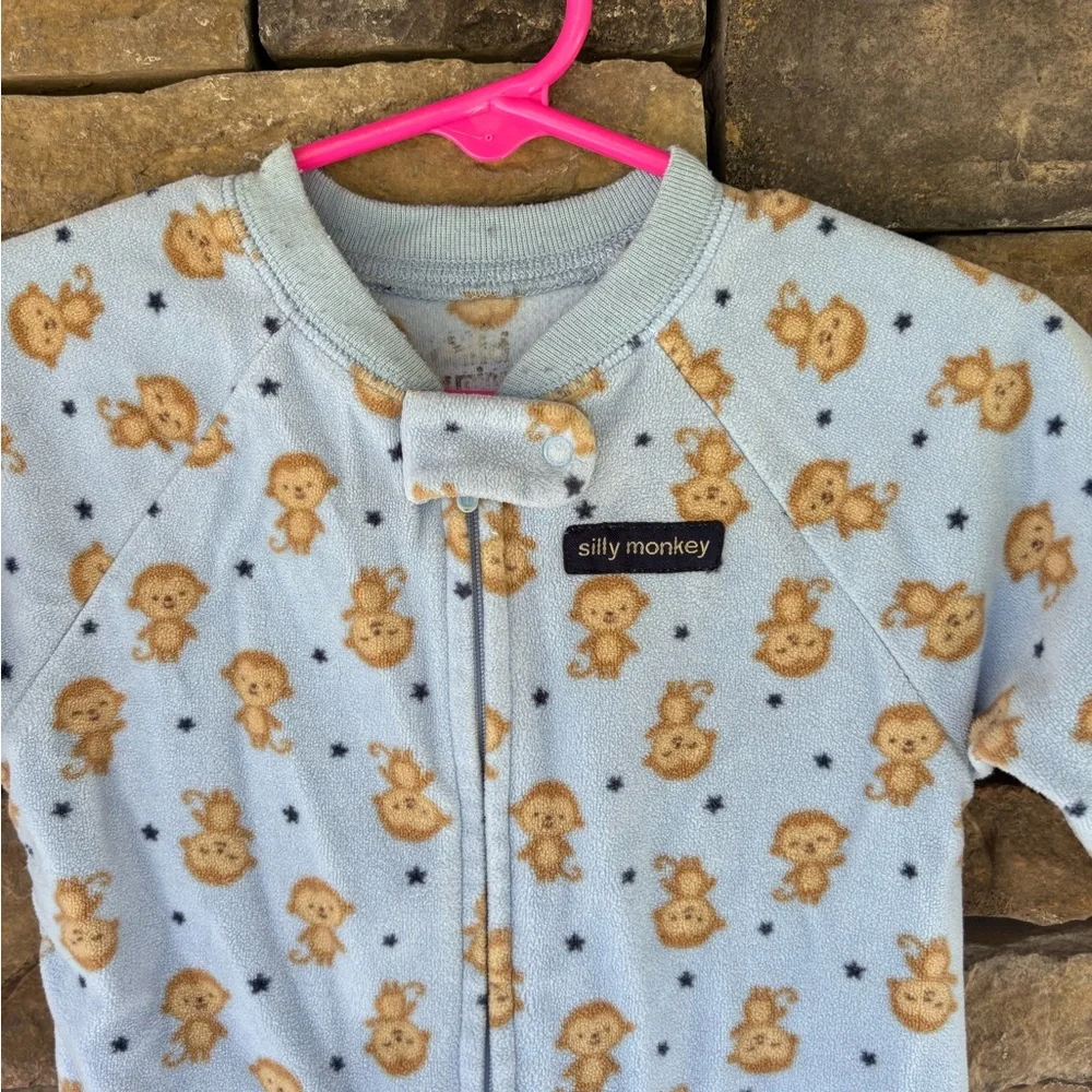 Set of three sleep sacks carters size‎ 6-9 months fleece